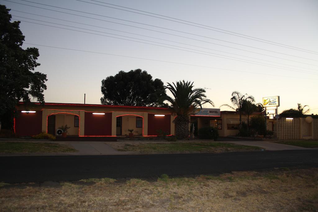 Nhill Oasis Motel Buitenkant foto