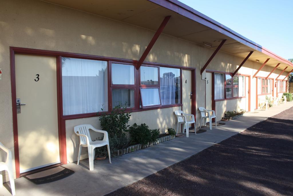 Nhill Oasis Motel Buitenkant foto