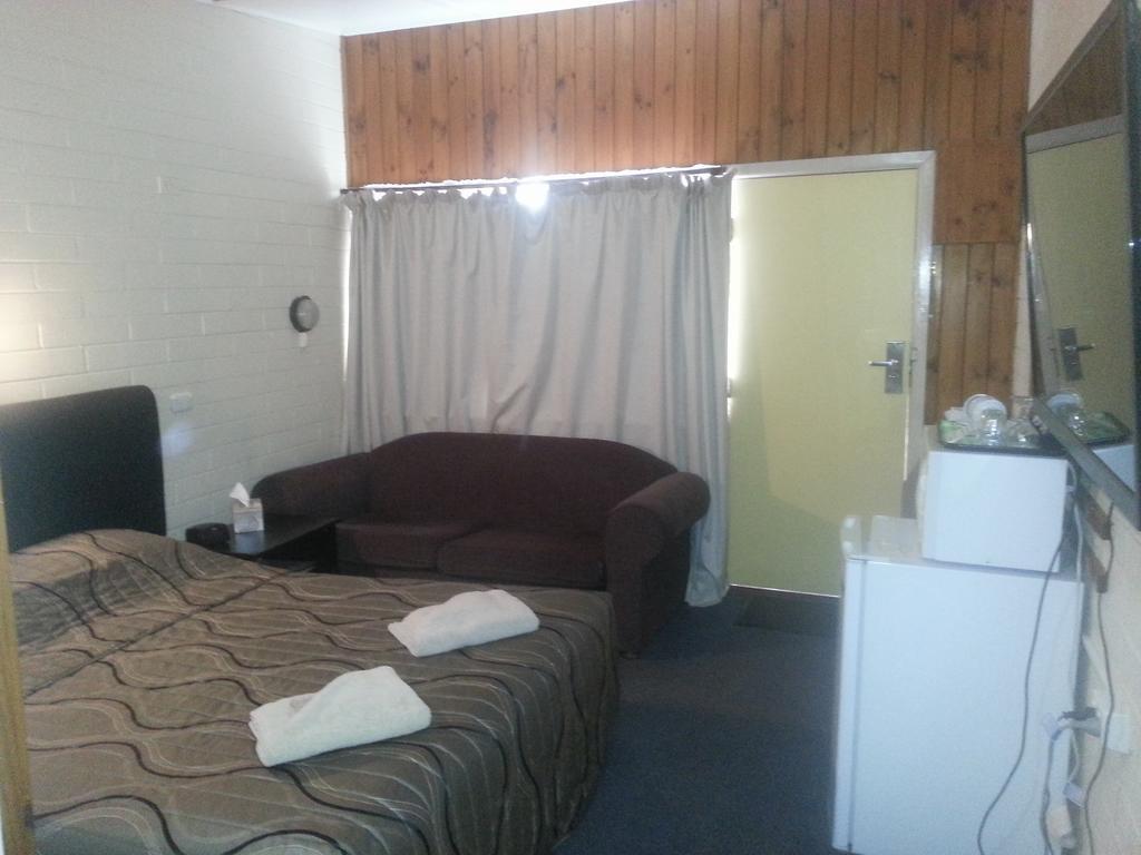 Nhill Oasis Motel Buitenkant foto