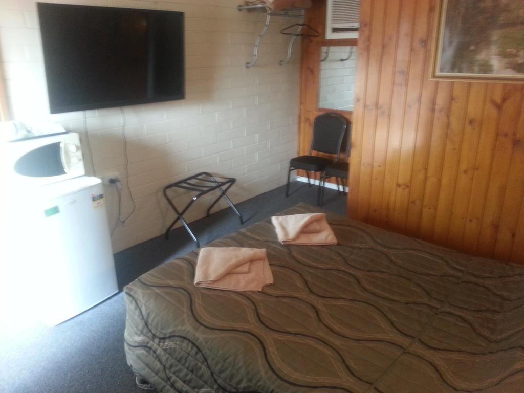 Nhill Oasis Motel Buitenkant foto
