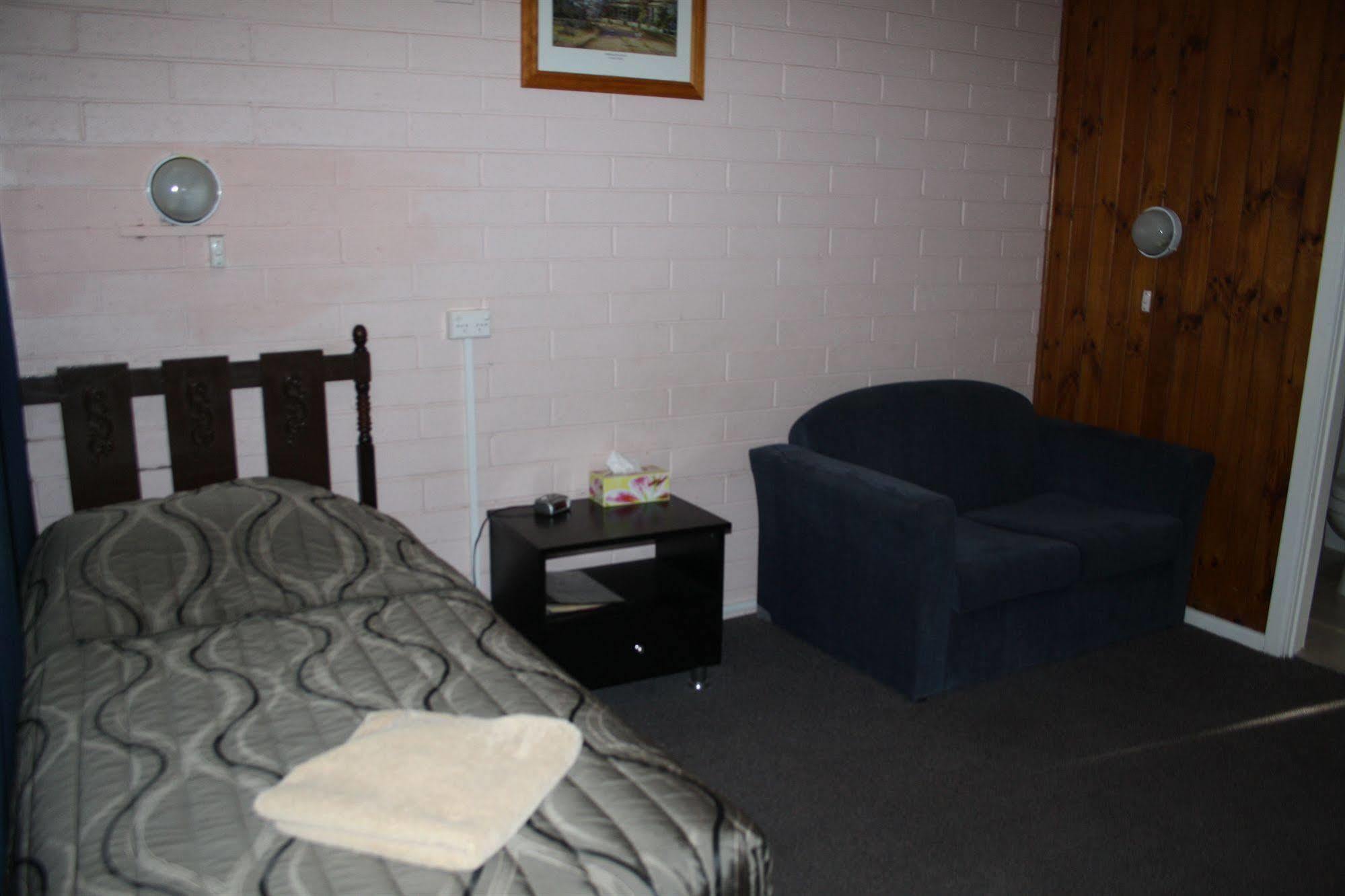 Nhill Oasis Motel Buitenkant foto