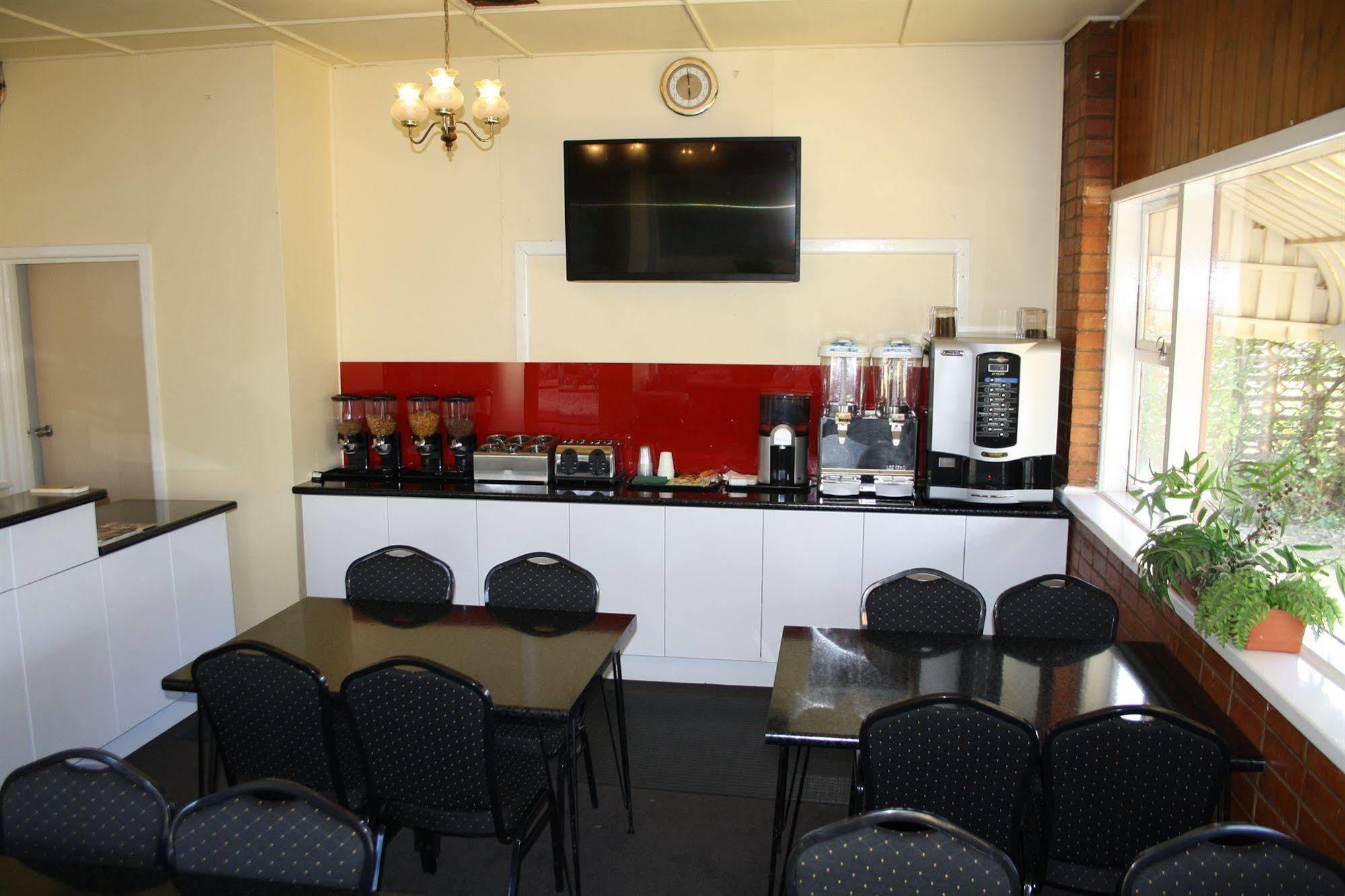 Nhill Oasis Motel Buitenkant foto